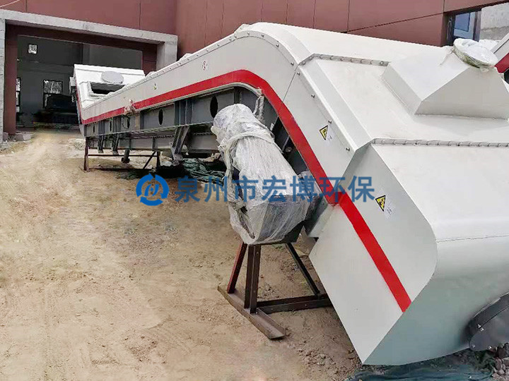 陈腐垃圾处理项目（铰链结构密封式链板机）